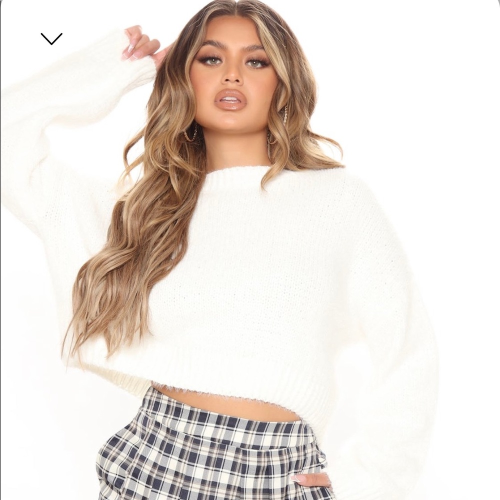 NWT White cropped sweater